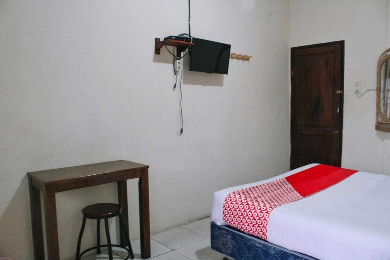 Oyo Flagship 2799 Berastagi Backpacker Rooms Eksteriør billede